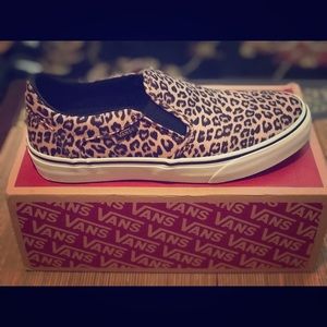 Asher deluxe (cheetah/black) Vans